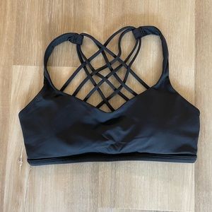 Lululemon sports bra